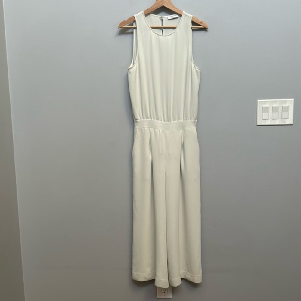 Aritzia Babaton Pale Green Sleeveless Jumpsuit Size 4